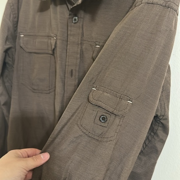 EUC Prana Long Sleeve Button Down Performance Shirt - Picture 3 of 5